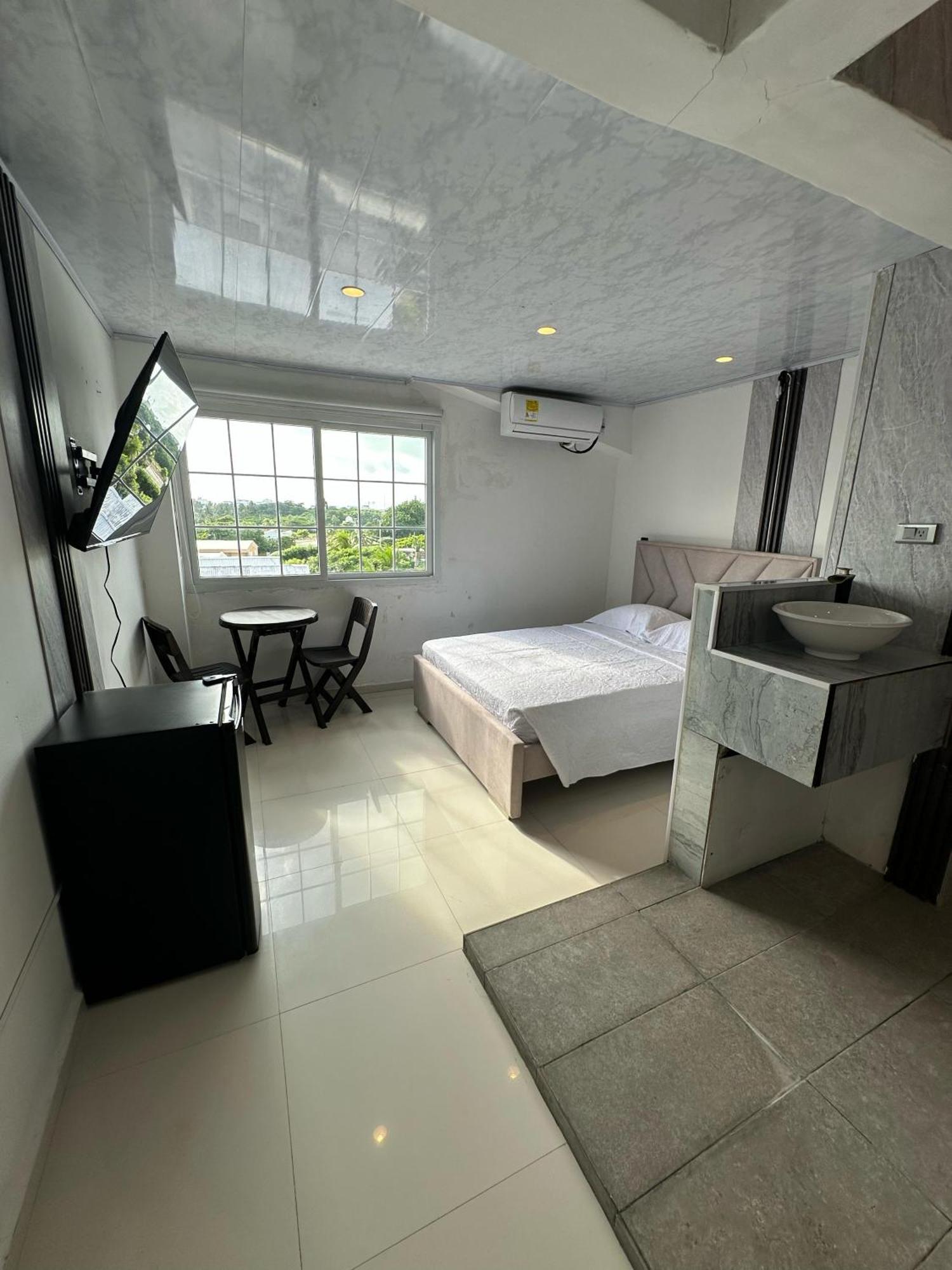 Jhonny Cay Collection Apartment