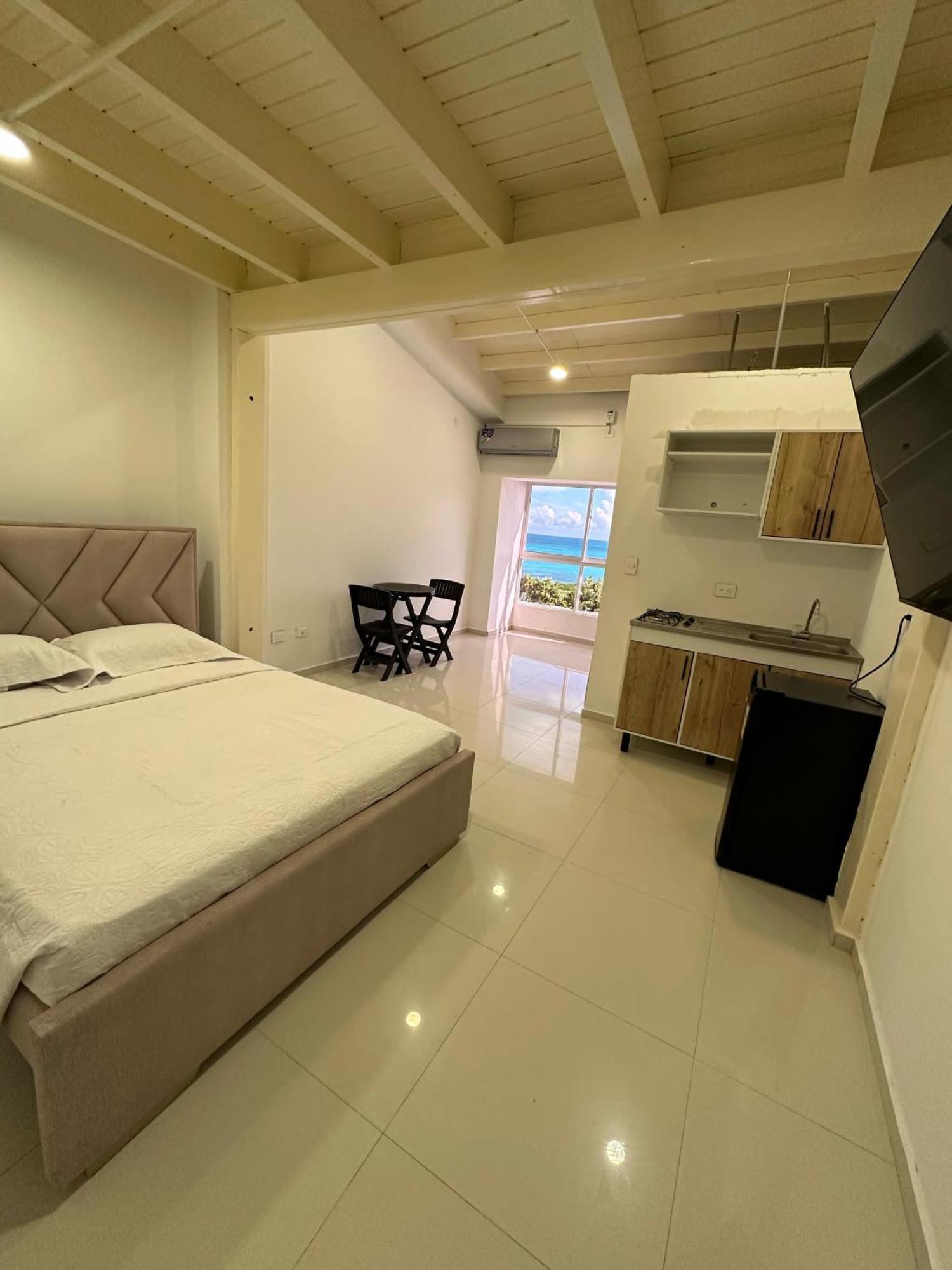 Apartment Jhonny Cay Collection